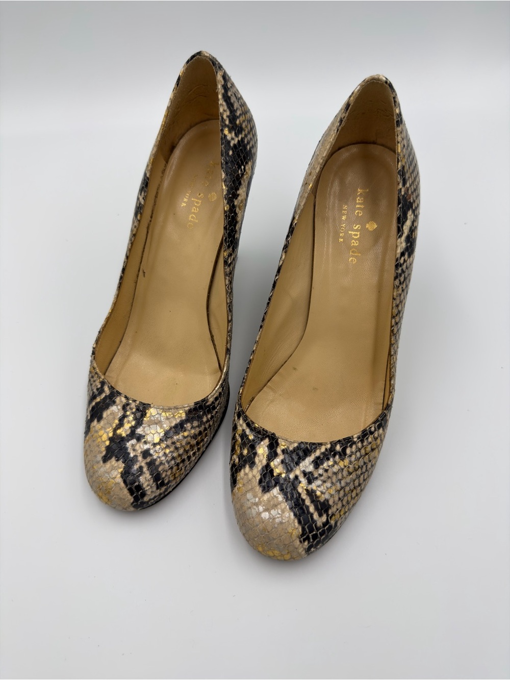Kate Spade New York Karolina Snake Embossed Leather Wedge Pumps 6.5B Italy Gold